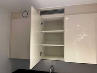 Keuken met aeg/siemens apparatuur - afbeelding 1 van  10