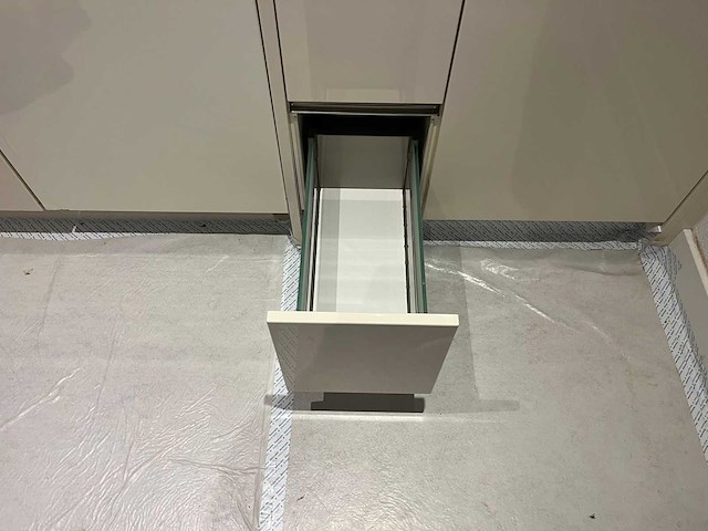 Keuken met aeg/siemens apparatuur - afbeelding 22 van  23