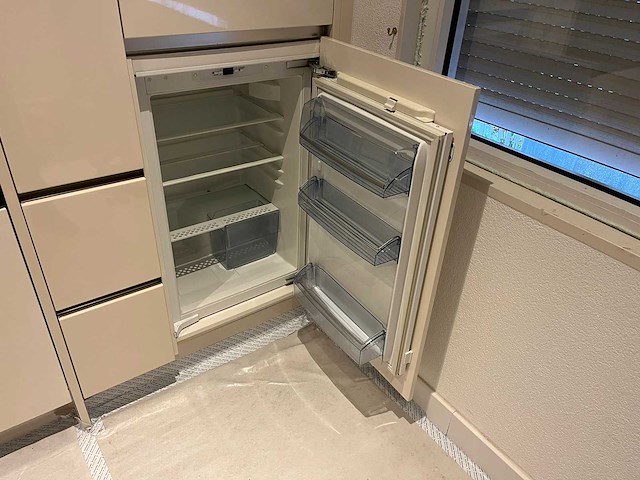 Keuken met aeg/siemens apparatuur - afbeelding 13 van  23