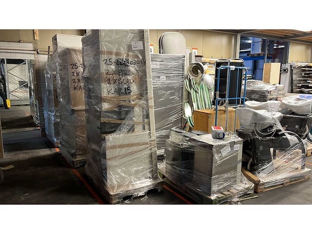 Keuken met aeg/siemens apparatuur - afbeelding 6 van  10