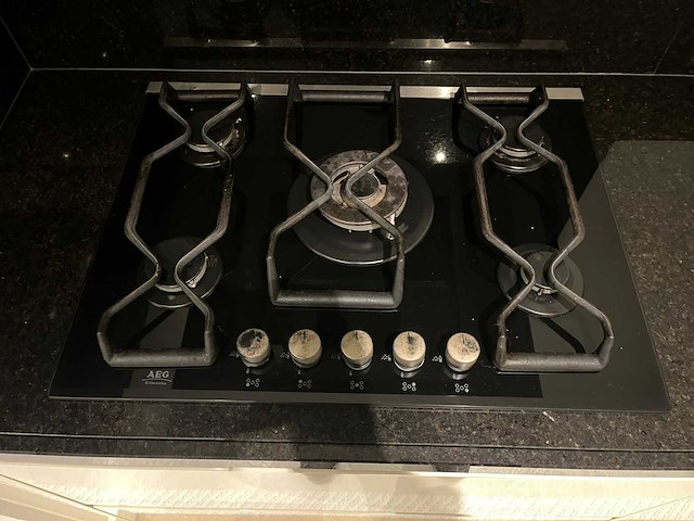 Keuken met aeg/siemens apparatuur - afbeelding 7 van  10