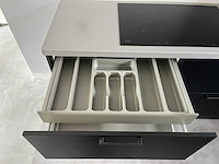 Keuken met apparatuur - afbeelding 22 van  24