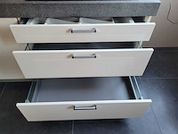 Keuken met apparatuur - afbeelding 2 van  35