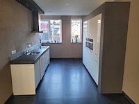 Keuken met apparatuur - afbeelding 1 van  35