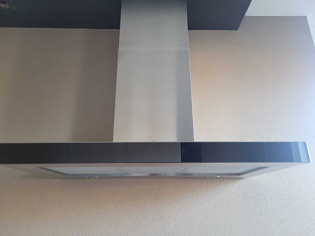 Keuken met apparatuur - afbeelding 13 van  35