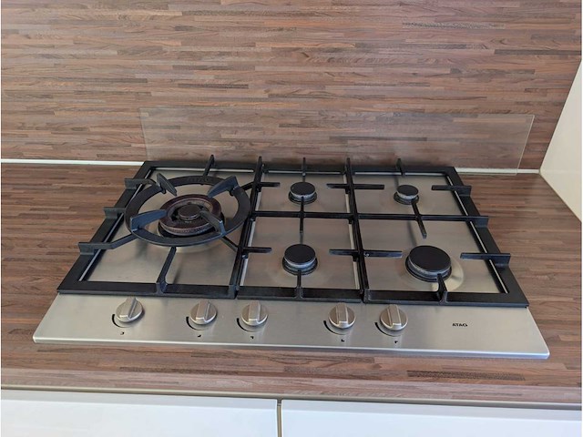 Keuken met apparatuur - afbeelding 8 van  33