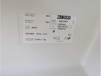 Keuken met apparatuur - afbeelding 22 van  33