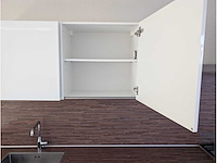 Keuken met apparatuur - afbeelding 23 van  33