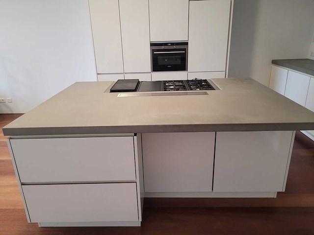 Keuken met apparatuur - afbeelding 12 van  34