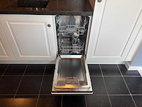 Keuken met apparatuur - afbeelding 4 van  17