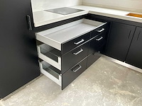 Keuken met apparatuur - afbeelding 6 van  33