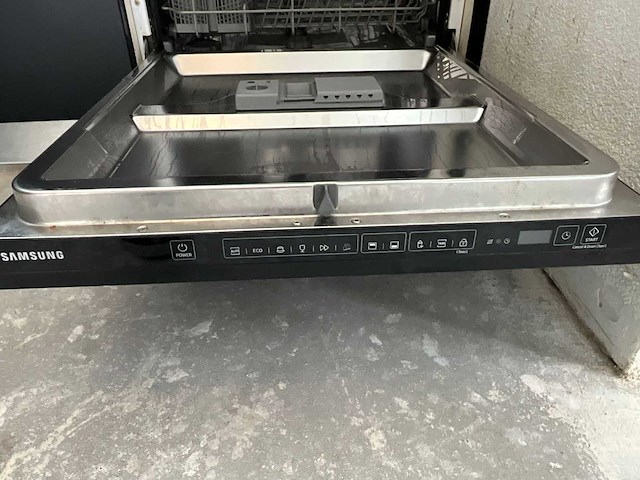 Keuken met apparatuur - afbeelding 11 van  33