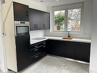 Keuken met apparatuur - afbeelding 12 van  33