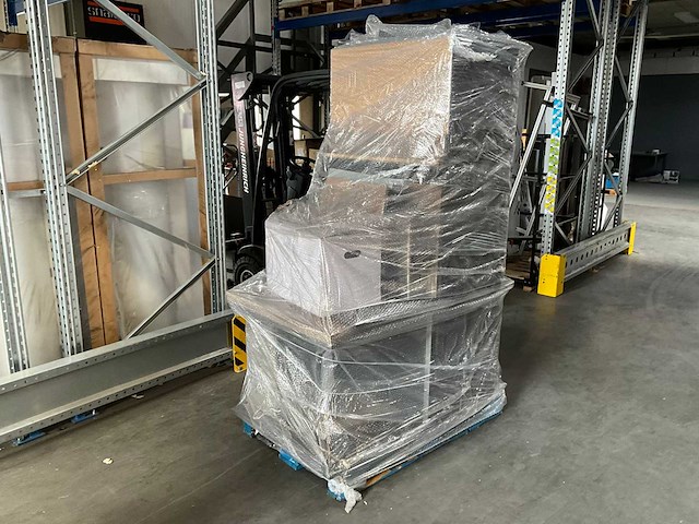 Keuken met apparatuur - afbeelding 25 van  33