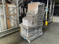 Keuken met apparatuur - afbeelding 25 van  33