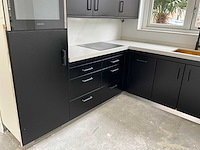 Keuken met apparatuur - afbeelding 28 van  33