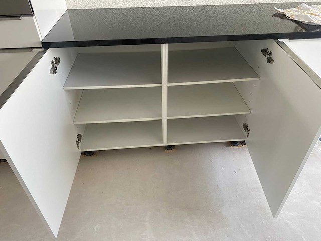 Keuken met apparatuur - afbeelding 5 van  29