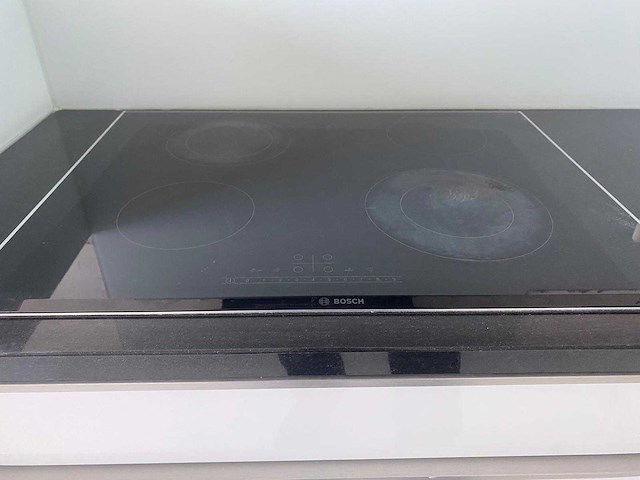 Keuken met apparatuur - afbeelding 8 van  29