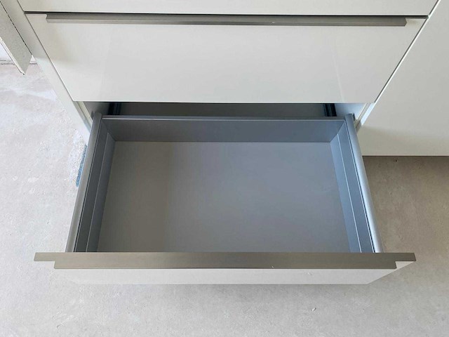 Keuken met apparatuur - afbeelding 11 van  29