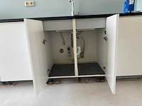 Keuken met apparatuur - afbeelding 19 van  29