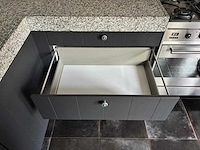 Keuken met apparatuur - afbeelding 4 van  21