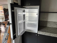 Keuken met apparatuur - afbeelding 16 van  21
