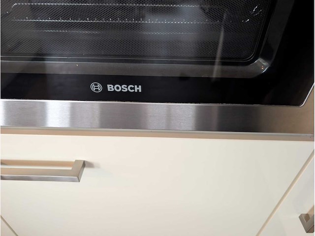 Keuken met apparatuur - afbeelding 7 van  32