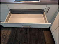 Keuken met apparatuur - afbeelding 30 van  32