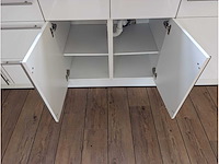 Keuken met apparatuur - afbeelding 22 van  35