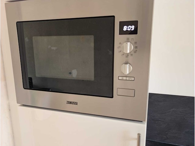 Keuken met apparatuur - afbeelding 23 van  35