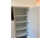 Keuken met apparatuur - afbeelding 17 van  25