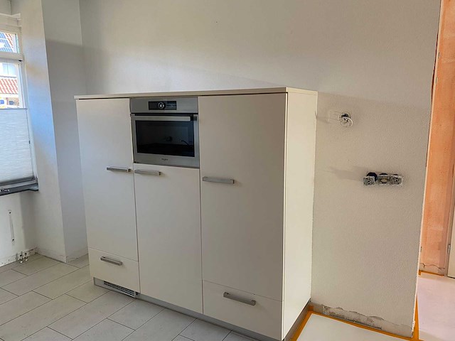 Keuken met apparatuur - afbeelding 19 van  25