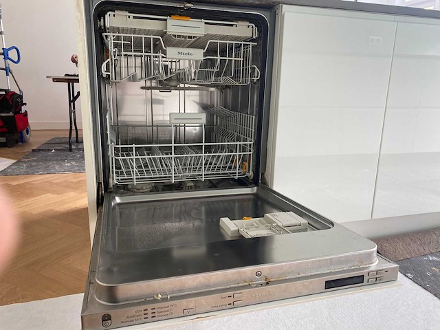 Keuken met apparatuur - afbeelding 28 van  37