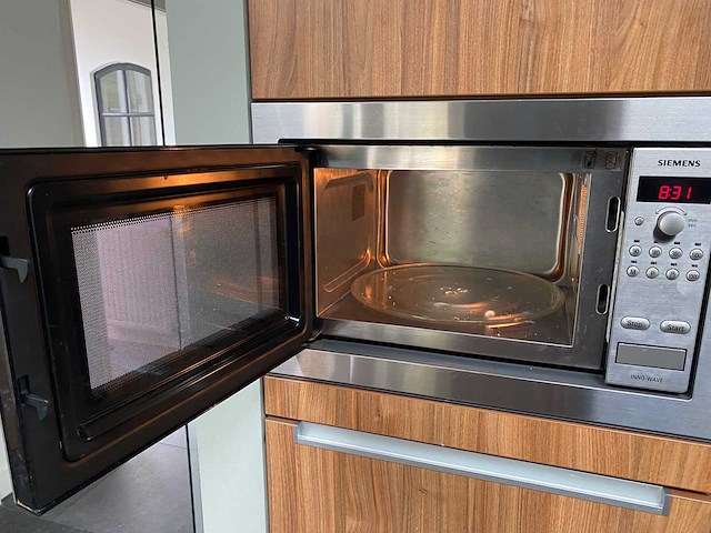 Keuken met apparatuur - afbeelding 7 van  33