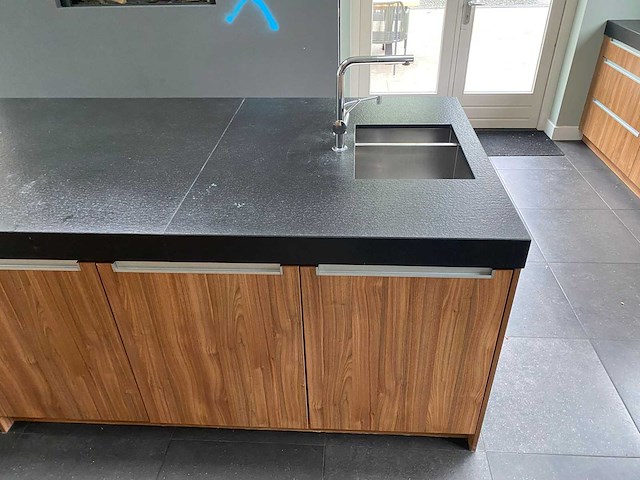 Keuken met apparatuur - afbeelding 11 van  33