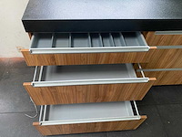 Keuken met apparatuur - afbeelding 27 van  33