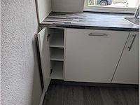 Keuken met apparatuur - afbeelding 2 van  21