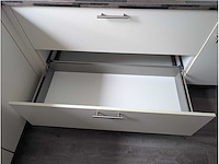 Keuken met apparatuur - afbeelding 6 van  21