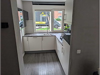 Keuken met apparatuur - afbeelding 1 van  21