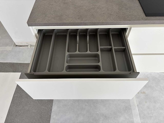 Keuken met apparatuur - afbeelding 5 van  20