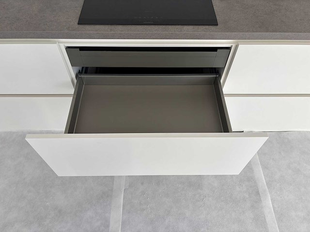 Keuken met apparatuur - afbeelding 8 van  20