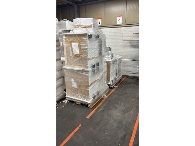 Keuken met apparatuur - afbeelding 13 van  20