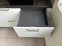 Keuken met apparatuur - afbeelding 17 van  29