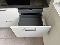 Keuken met apparatuur - afbeelding 18 van  29