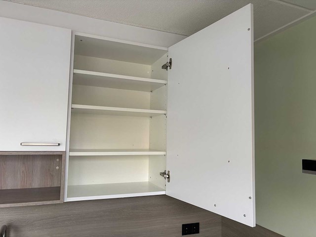 Keuken met apparatuur - afbeelding 29 van  29