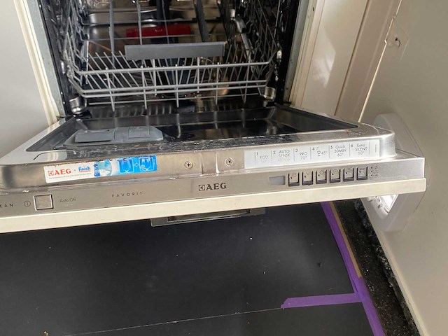 Keuken met apparatuur - afbeelding 26 van  35