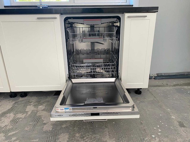 Keuken met apparatuur - afbeelding 11 van  23