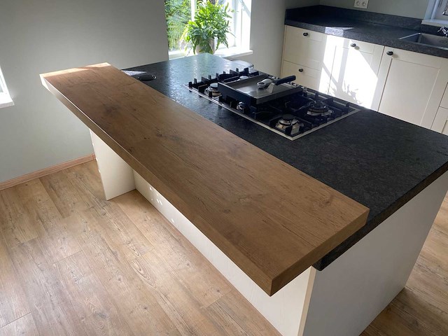 Keuken met apparatuur - afbeelding 2 van  34