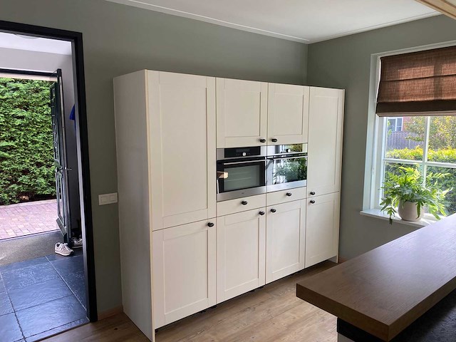 Keuken met apparatuur - afbeelding 12 van  34