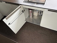 Keuken met apparatuur - afbeelding 3 van  29